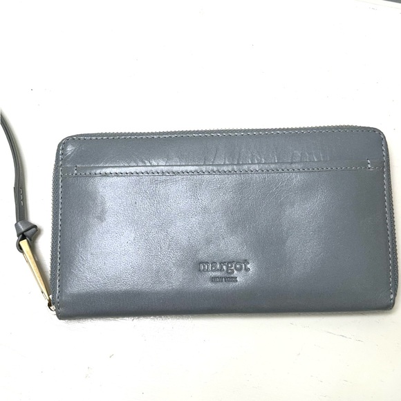 Margot Leather Wristlet Wallet Billfold. - Picture 1 of 9